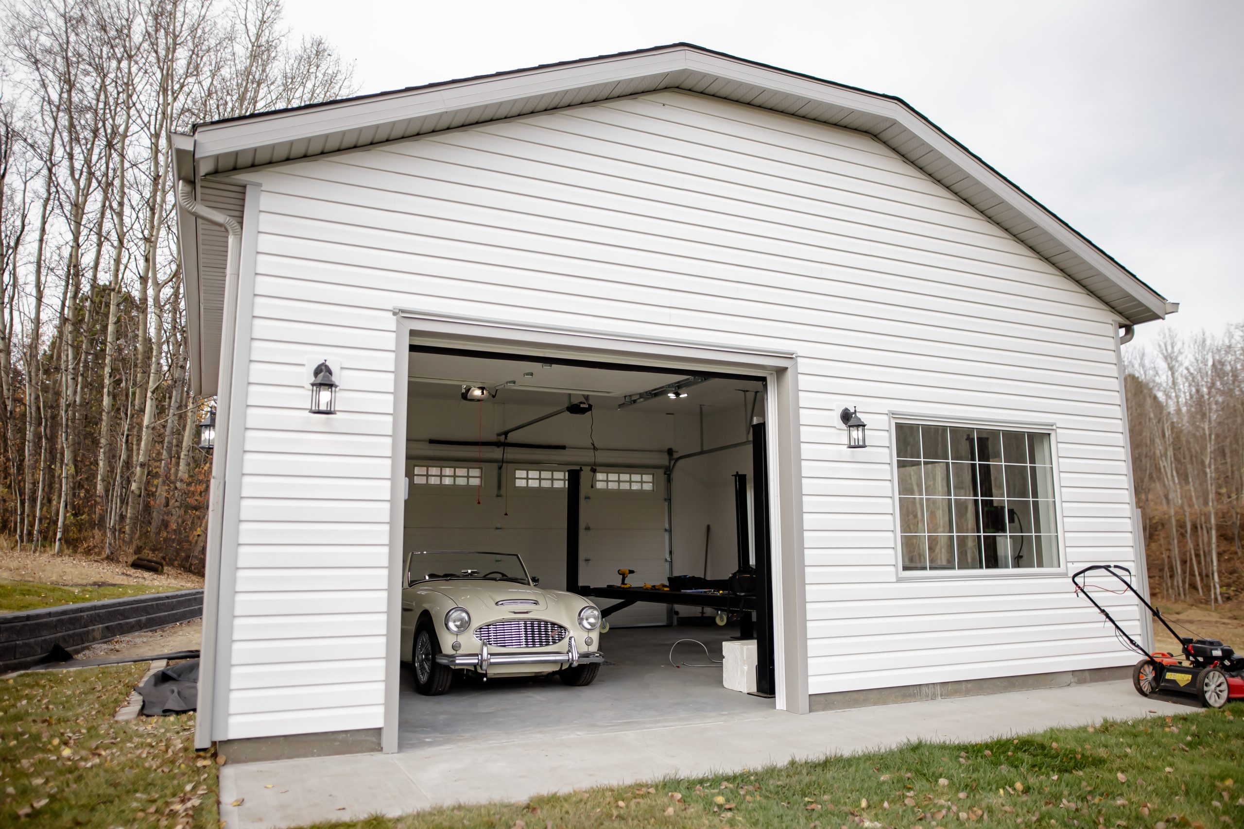 Complete garage and construction benefits